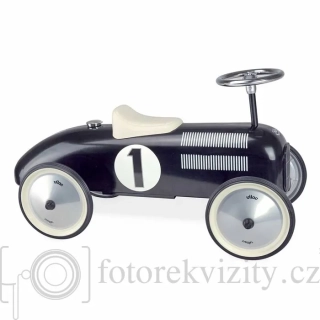 Historické závodní auto - černé